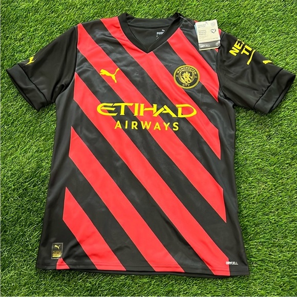 ETIHAD Airways Manchester Official Soccer Jersey, men’s medium, NWT Authentic - Picture 1 of 11